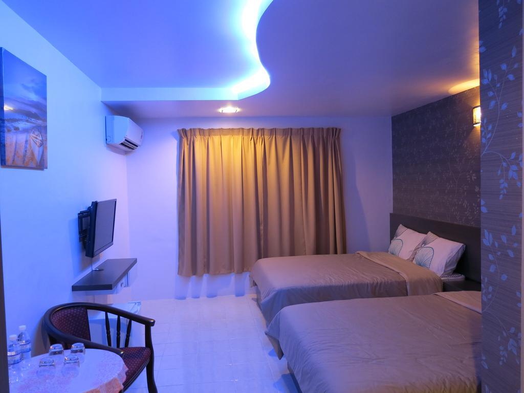 Pangkor Lot 10 Vacation Studio Pekan Pangkor Exteriör bild
